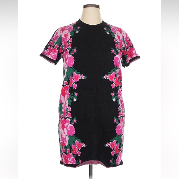 Tuckernuck Dresses & Skirts - Tuckernuck Black Dress with Pink Floral Design